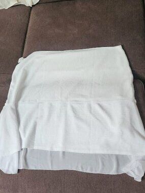 NWT Lucy Diamonds sz 6x Plus Womans white hi / low skirt